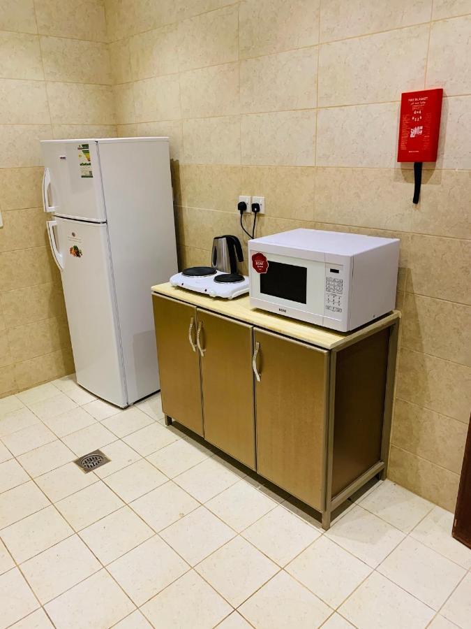 Al Bateel Furnished Apartments Riyadh Exterior photo